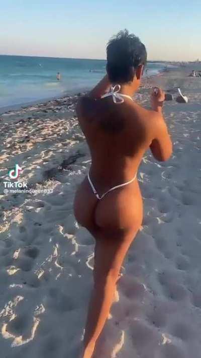 It’s the walk for me🍑