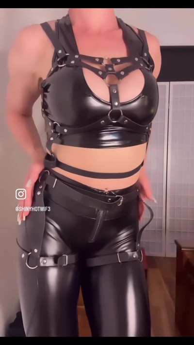 Be a good boy and I might let you play ;)