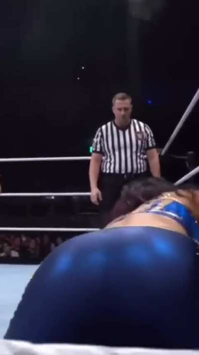 Enjoy the Bayley backplot