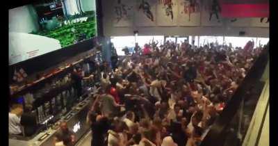 When you finally beat Stasis, you didn't even need the meta and you feel the entire community cheering when it works!