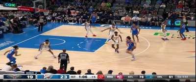 [Highlight] Tre puts Garrett Temple on a poster for Christmas