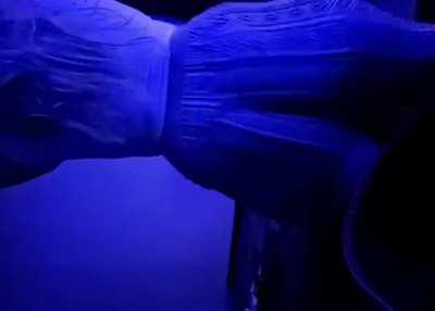 Jiggling my booty in my favorite pair of flares 😇