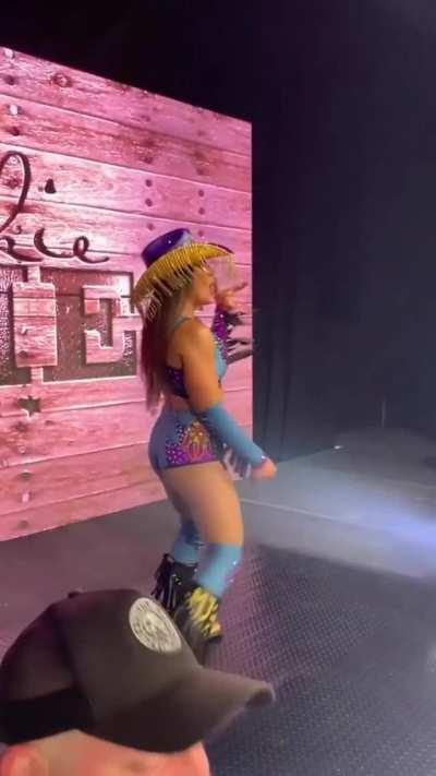 Mickie James