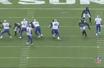 [Highlight] Stafford throws a perfect spiral at a 90 degree angle for the first down