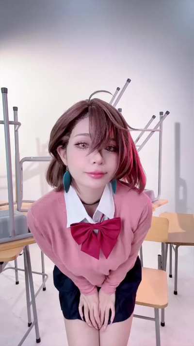 Momo Ayase by Umeko J