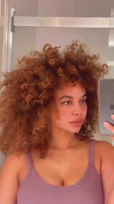 Her Aura Emanates a Lustrous Radiance ✨🌻🏆