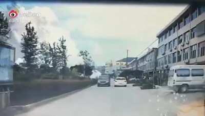 I think the physics engine broke.