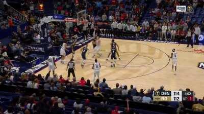 [Highlight] Jokic gets the shot to fall as he scores his 11th straight point for the Nuggets in OT