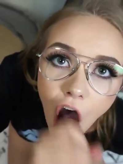 Imagine Holding Eye Contact Like That🔥