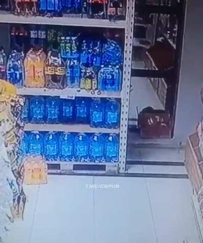 This bottle doesn't want to fall