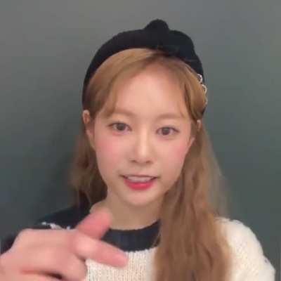 [211206] Bora, make a heart please!