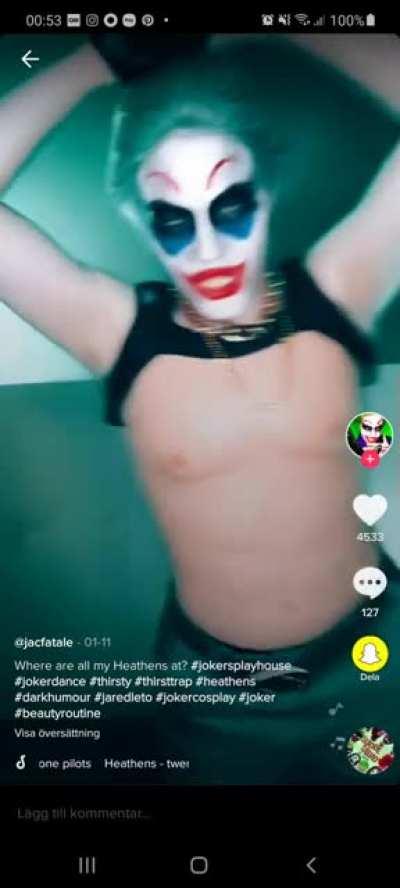 Peak Joker Cosplay