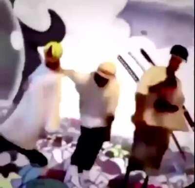 When a beautiful lady swordsman brings some meat