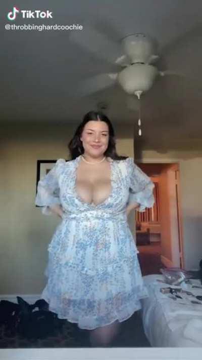 A little commotion for the dress