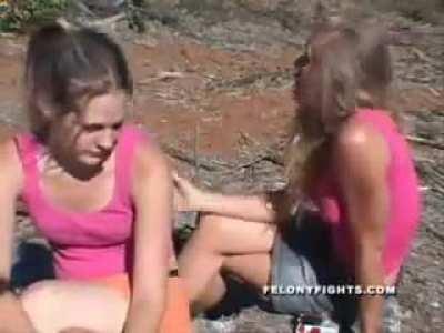 Girlfight with some tit biting🤌🤌🤤🤤yummy