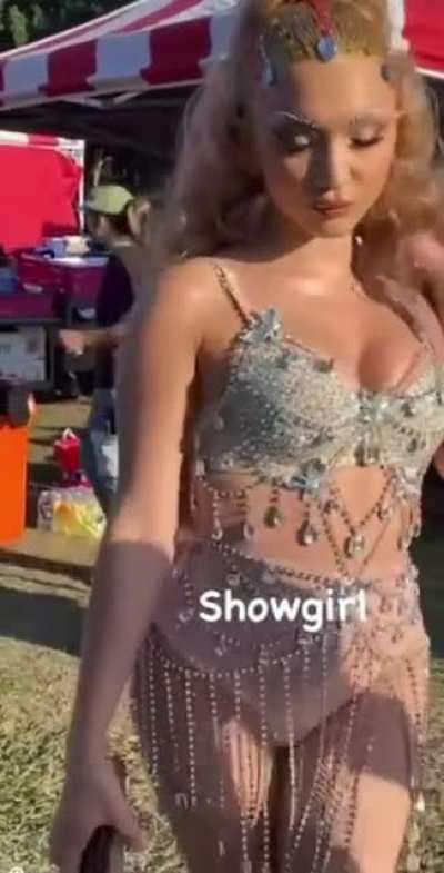 Show Girl