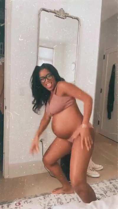 Love Keke Palmer on Instagram! She seems like she has such good energy, plus she’s hilarious