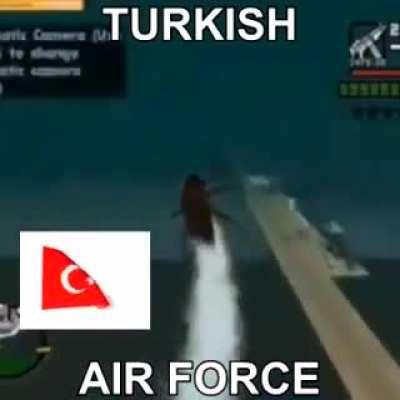 Eww a tr*rkroach 🤮