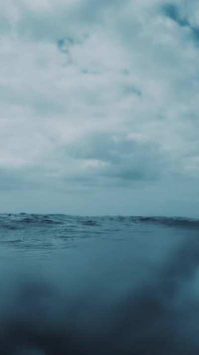 It was pretty choppy saturday. I couldn't see my diving buddy and it would feel a little scary