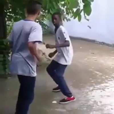 krl mlk inverteu kkkk