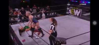 Match Ashley D’amboise vs Penelope Ford