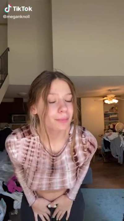 Small tits and astonishing tummy, a balanced snack