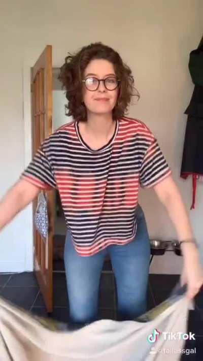 her CONTENT & more skills 🔥 in 👇 COMMENT 👇