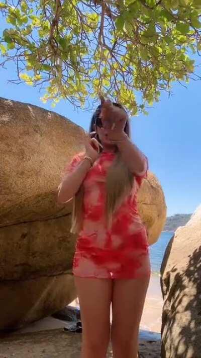 ¿Quién quiere tener un duelo en la cama con Kim?🔥😂😅