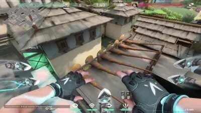 Jett ult spot using Sage's wall.