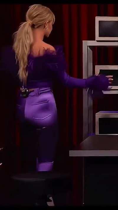 Millie Bobby Brown hot ass🔥 (I've improved the Quality)