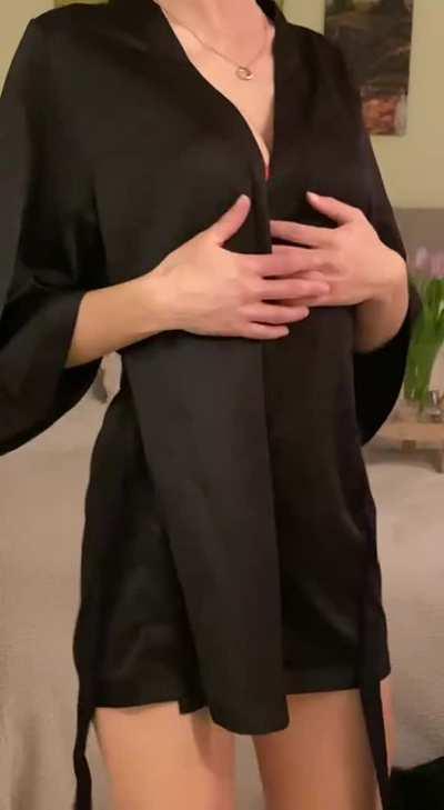 im just a F31vball coach milf who needs someone to have fun with 🙈