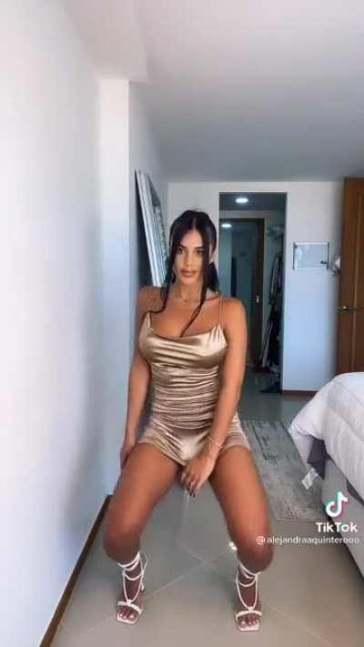 @alejandraaquinterooo