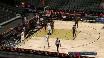 [Highlight] Eric Paschal muscles his way to the rim and then cleans up his miss with a dunk to bring up a 17 point first quarter!