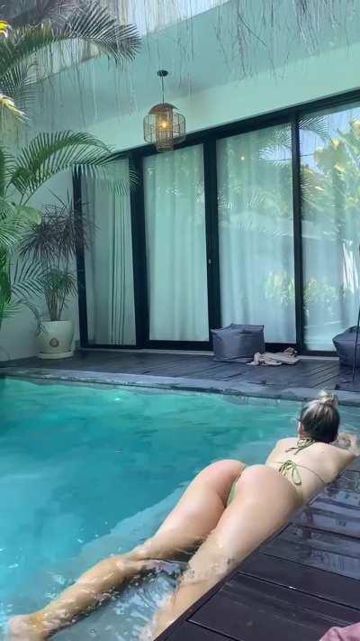 PAWGs in bali