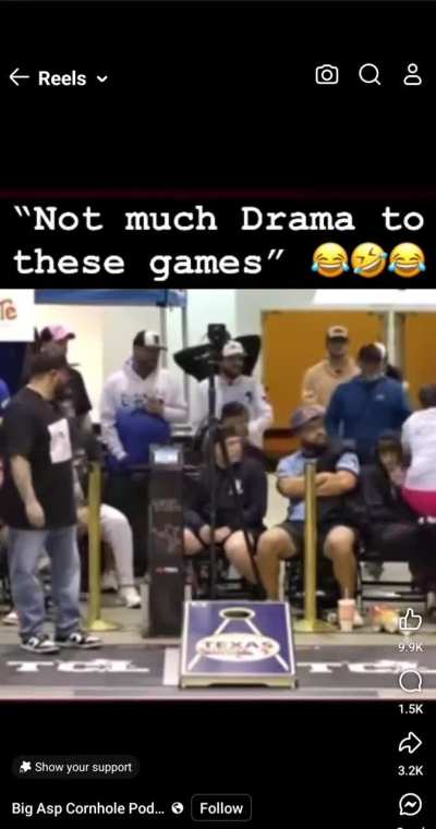 Dude gets upset while being heckled at Cornhole event (I don't know backstory) 