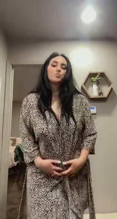 New mom bod, be nice pls ❣️