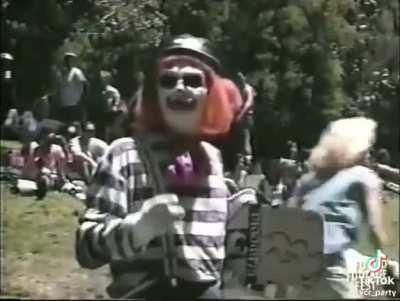 Absolutely No One Is Skateboarding