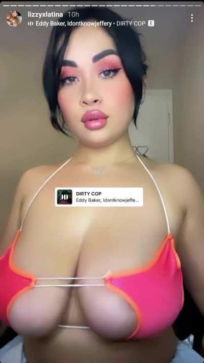 Lizzy P making them shake.