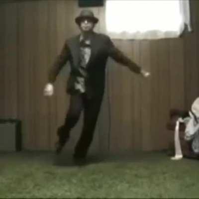 guy dancing to jetpack joyride