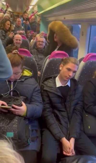 London girl angry after being told to not vape on the train