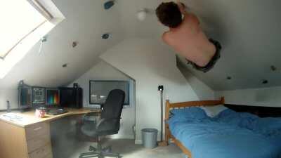 Rare footage of ceiling gang waking up!