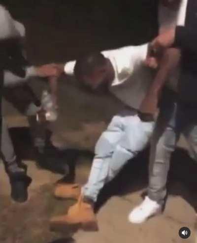 Look at Mah boots…