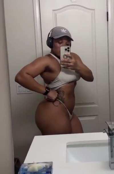 Thick Mama!
