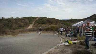 Skateboarder's insane recovery from a wipe out