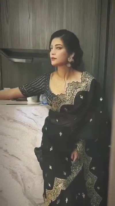 Naughty Bitch Shruti Hassan Part 1:- Couldn't even control her urge to get fucked hard until photoshoot is completed