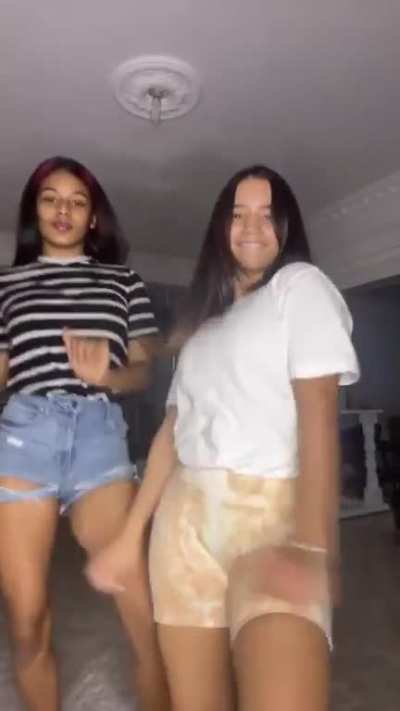 Video con su prima tiany