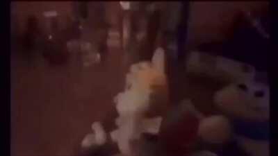 Llok at the video me and my broter made! Mario vs Sonic and tails! “Spoopkez”