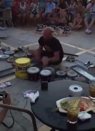 This man makes electronic music with pans and objects...