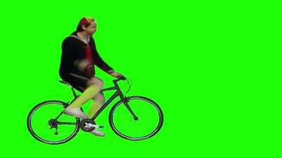 Quico andando de bicicleta