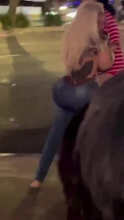 Showing the perfect body on the street